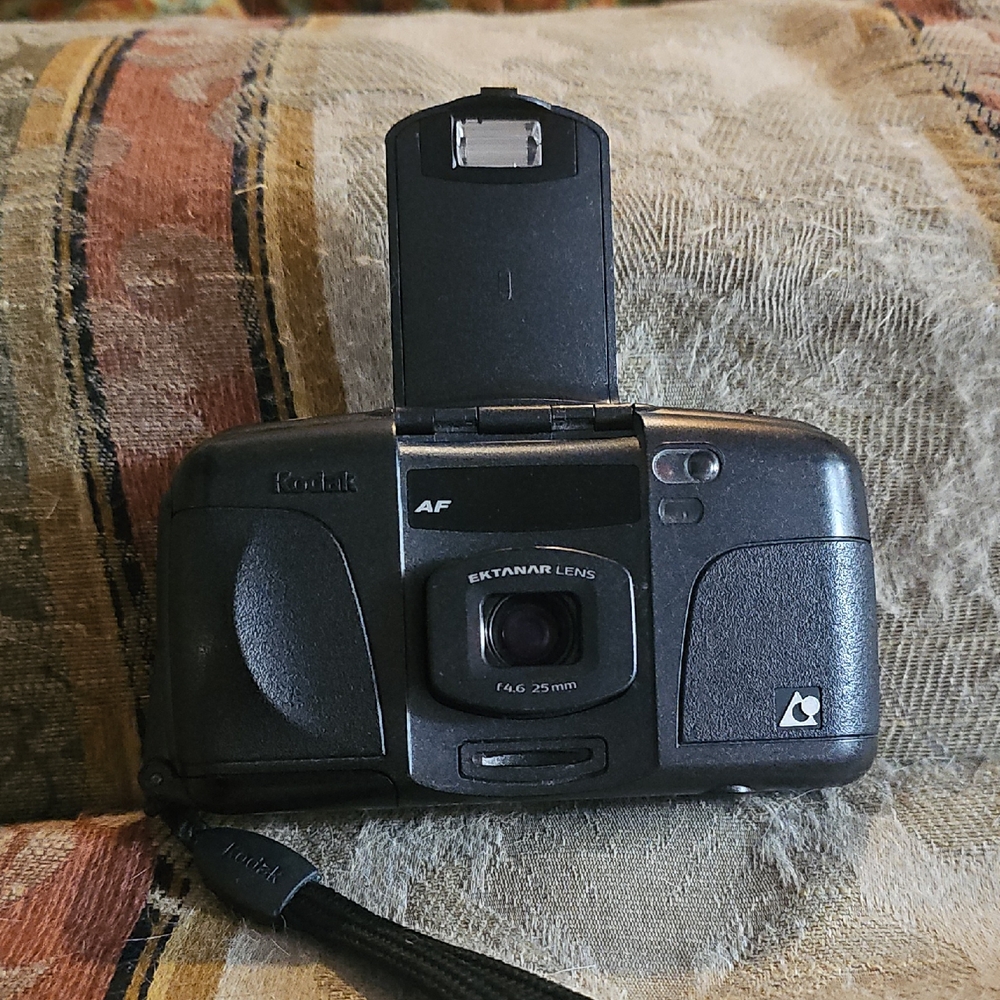 Kodak Advantix 3200 AF Camera with Ektanar Lens